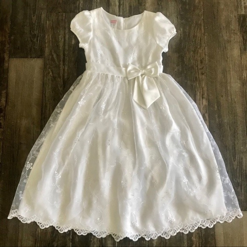 Rosenau Girls White Lace Embroidered Communion Dress - Size 14